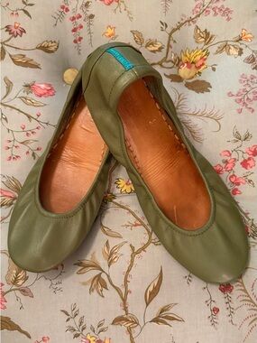 Tieks Olive Green Leather Ballet Flats - Women's Classic Slip-On 11